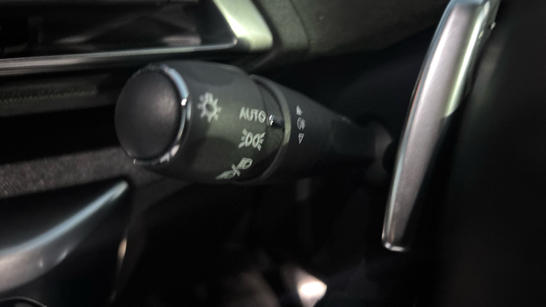 Peugeot 5008 1.2 Hybrid 136 Allure Premium+ 5dr e-DSC6 Petrol Estate